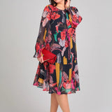 Weronika | Nowoczesna sukienka mini w kwiatowy wzór