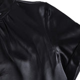 Nala | Elegancka satynowa bluzka z nowoczesnym dekoltem w kształcie klucza