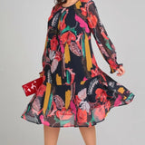 Weronika | Nowoczesna sukienka mini w kwiatowy wzór