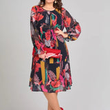 Weronika | Nowoczesna sukienka mini w kwiatowy wzór