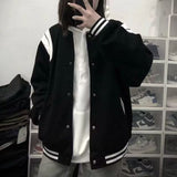 Adrielle | Retro kurtka varsity oversize z kontrastowymi rękawami i ściągaczami