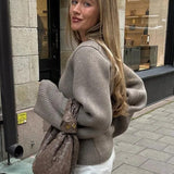 Leokadia | Elegancki sweter damski o klasycznym fasonie