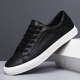 Oliwier | Białe sneakersy – Klasyczna elegancja i uniwersalność