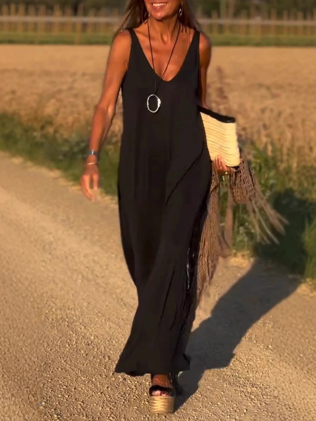 Evelyne - Elegancka Długa Sukienka Bez Rękawów