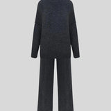 Elina | Klasyczny jednolity zestaw – ponadczasowa elegancja, komfort i uniwersalny styl na co dzień